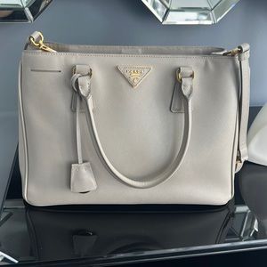 prada saffiano bag in gray
